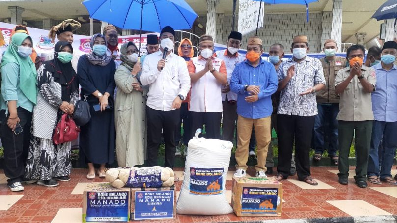 Pemkab Bone Bolango Bantu Korban Banjir Manado