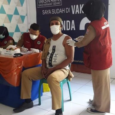 VAKSINASI ASN DI KECAMATAN SUWTIM BONEBOL BERJALAN LANCAR.