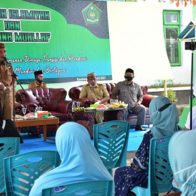 KUA RANDANGAN BINA 100 MUALAF