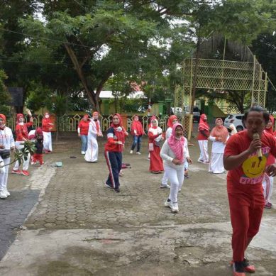 Zumba Dance, Kegiatan Awal DWP Pohuwato Meriahkan HUT Proklamasi