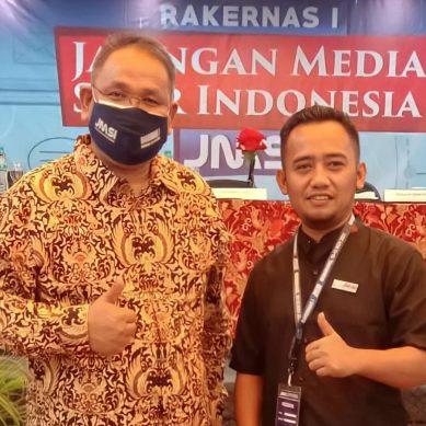 Ronaeld Tine Di Daulat Ketua Harian JMSI Gorontalo