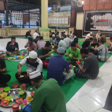 BERBAGI, LAPAS KELAS IIA GORONTALO SIAPKAN MENU BUKA PUASA SUNNAH BAGI WBP