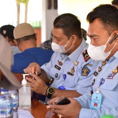 TINJAU KEGIATAN VAKSINASI COVID 19, KADIVPAS  JADI PESERTA YANG DIVAKSIN