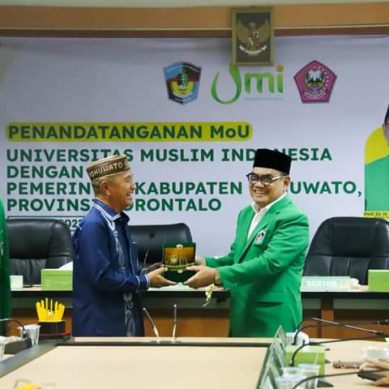 Optimalkan 1 Kecamatan 1 Dokter,  Bupati Pohuwato MoU Dengan UMI Makasar