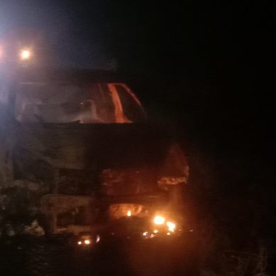 Mobil Milik Pengusaha Walet  Di Lemito Terbakar