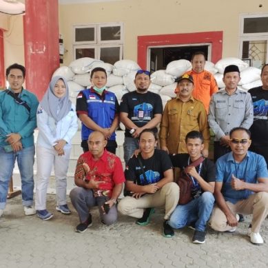 Bantuan Untuk Korban Banjir Dari PJS Pohuwato,  Diterima Langsung Sekda Boalemo