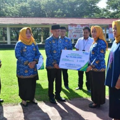 Bupati Saipul Serahkan Santunan Duka Kepada 3 Ahli Waris ASN