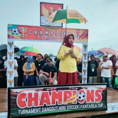 Turnamen Dangdut Mini Soccer Pancasila Cup Desa Bukit Tingki, Ditutup Wabup Pohuwato