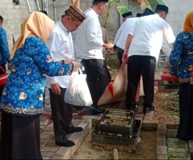 Bupati Saipul Mbuinga, Ziarah Kemakam Para Pendiri Pohuwato