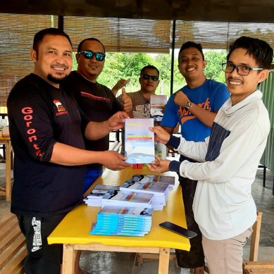 Buku “Mekanisme Penempatan Jabatan Struktural Pemerintah Daerah Dengan Model Merit Sistem” Karya Edy Sijaya Diapresiasi Bupati Pohuwato.
