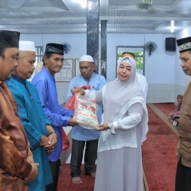 Wabup Suharsi Igirisa Buka Puasa di Popayato Barat