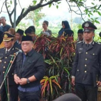 Kapolda Gorontalo Hadir Langsung Pada Upacara Pemakaman Briptu Rully Firmansyah