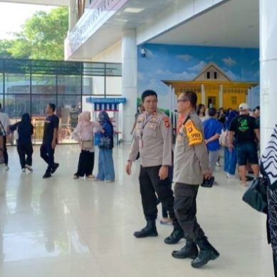 HARI KE – 2 IDUL FITRI, WAKAPOLDA GORONTALO CEK POS PAM TERPADU BANDARA GORONTALO