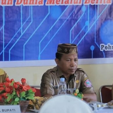 Kominfo-St Pohuwato Beri Pembekalan UU ITE Pada Pelatihan Jurnalistik Di SMK Negeri 1 Duhiadaa
