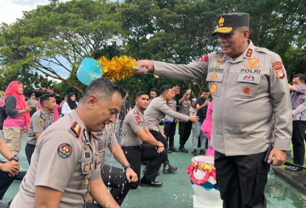 89 Personel Polda Gorontalo Naik Pangkat, Satu Diantaranya Kabid Humas Polda Gorontalo