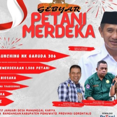 Ribuan Petani Menjadi Peserta Upacara Proklamasi  Di Lapangan Desa Manunggal Karya