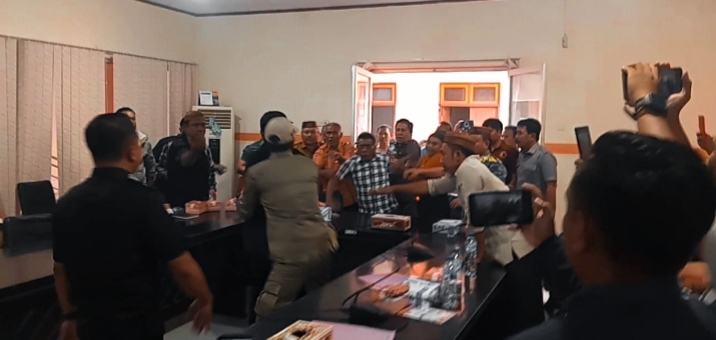 RDP DPRD Pohuwato Terkait Penutupan Toko Emas,  Nyaris Adu Jotos