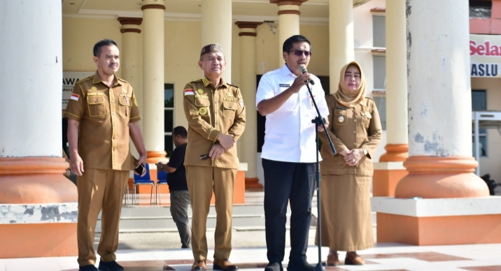 Staf Ahli Kemendagri Berbaur Dengan ASN Pohuwato, Ini Arahan Togar Simangunsong
