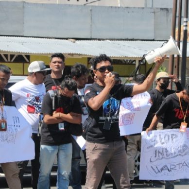 Aksi Damai Wartawan Pohuwato, Desak Kapolres Copot  Oknum Kapolsek Marisa, 