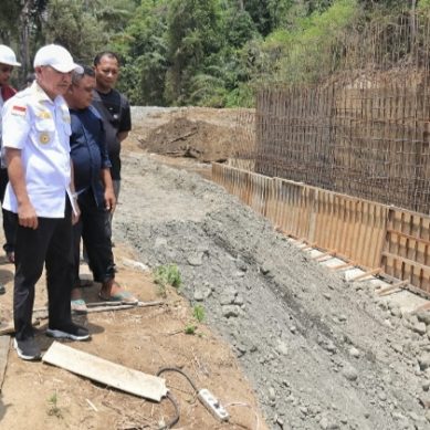 Bupati Pohuwato Tinjau Pekerjaan Bendungan Taluditi