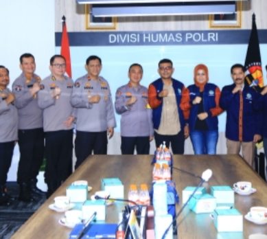 Kadiv Humas dan IWO Perkuat Komitmen Wujudkan Pemilu Damai