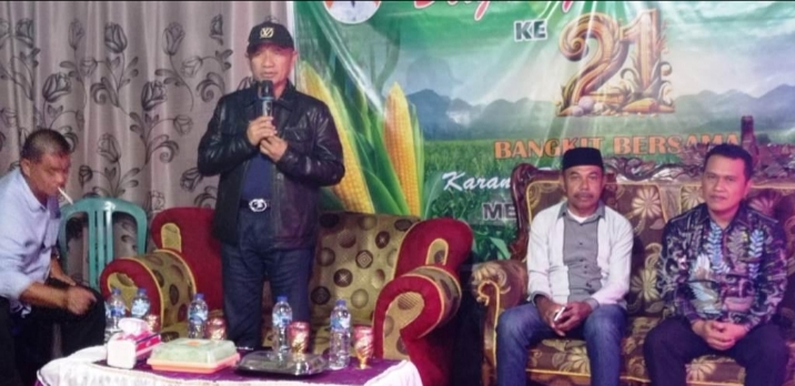 Bupati Saipul Mbuinga Hadiri Pelaksanaan HUT Desa Marisa Poptim
