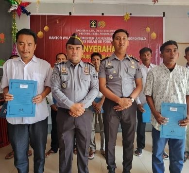 Narapidana Lapas Pohuwato  Beragama Kristen Menerima Remisi Khusus Natal