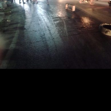 Tumpahan BBM Jenis Solar Sepanjang Jalan Depan SPBU Marisa, Akibatkan Lakalantas
