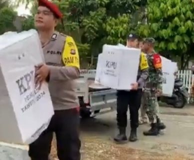 TNI-Polri Kawal Distribusi Kotak Suara Hingga Ke TPS