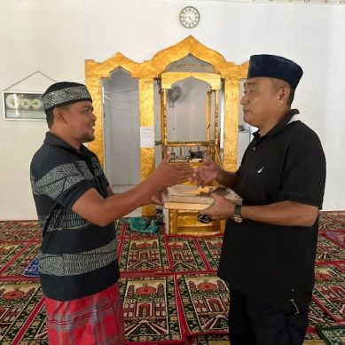 Berkah Ramadhan, Mikson Yapanto Sambangi Sejumlah Mesjid Di Pohuwato