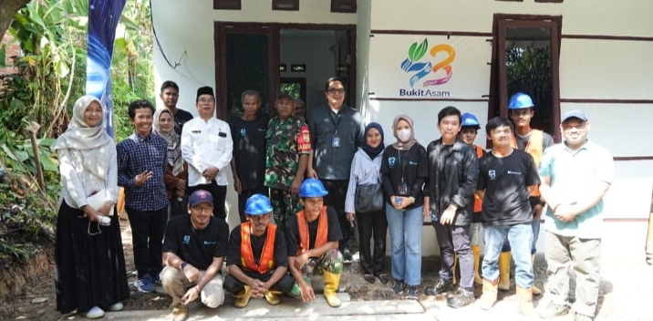 Bantuan Bedah Rumah, Bukti Nyata Kepedulian Bukit Asam Untuk Masyarakat