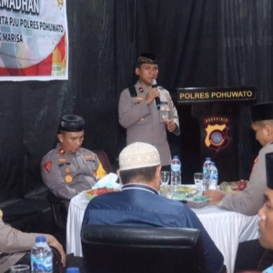 WAKA POLRES POHUWATO LAKSANAKAN SAFARI RAMADHAN DI POLSEK MARISA