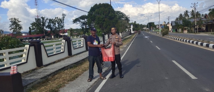 POLRES POHUWATO BERBAGI KEBAHAGIAN DI BULAN SUCI RAMADHAN 1445 H DENGAN MASYARAKAT