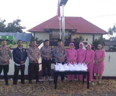 HUMANIS, KAPOLSEK PATILANGGIO BERBAGI TAKJIL BAGI MASYARAKAT