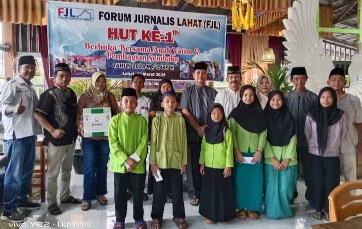 Puncak Peringatan Ke- 1 Tahun, Forum Jurnalis Lahat Santuni Anak- Anak Yatim Salapas