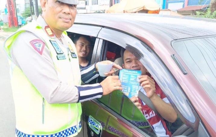 Mudahkan Pemudik Pemudik, Satlantas Polres Banyuasin Pandu Dengan Barcode Jalan Alternatif