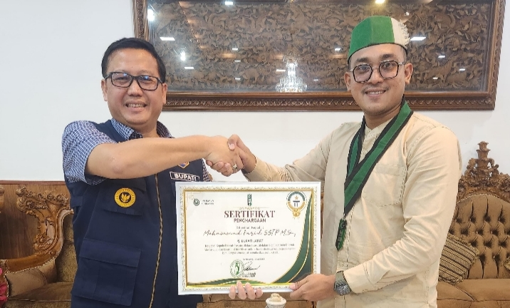 Terima Penghargaan Inovatif dari HMI Sumbagsel PJ Bupati Lahat M.Farid Ajak Pemuda Membangun Lahat