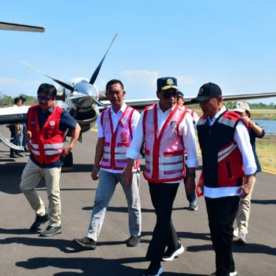 Tinjau Bandara Panua Dalam Rangka Kunjungan Presiden Jokowi, Bupati Pohuwato Sambut Menhub