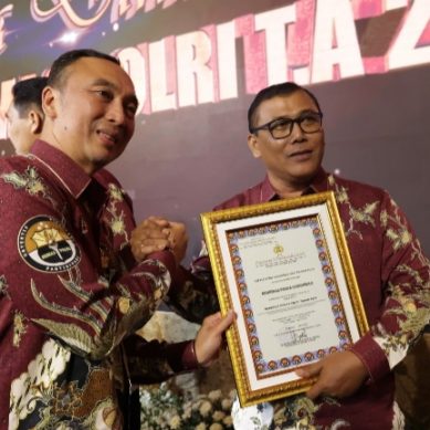 BID HUMAS POLDA GORONTALO RAIH PENGHARGAAN DARI DIV HUMAS POLRI