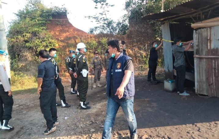 Polres Lahat Bersama TNI, Sat Pol- PP Gelar Penertiban Gudang BBM Ilegal di Kawasan PT. Servo Lintas Raya KM 110