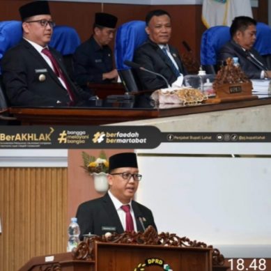 DPRD Lahat Gelar Rapat Paripurna, Bahas Raperda Pertanggungjawaban Pelaksanaan APBD Kabupaten Lahat Tahun 2023