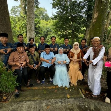 Warga Desa Pagar Batu Pulau Pinang Doa’kan Cik Ujang Jadi Wagub dan Pasangan Berlian Menang di Pilkada Tahun 2024