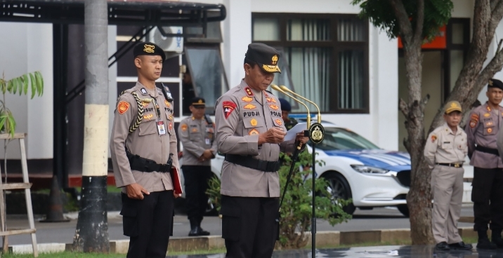 Jelang HUT Bhayangkara Ke-78, Polda Gorontalo Gelar Tradisi Penyerahan Air Suci