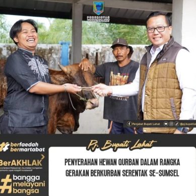 Pj. Bupati Lahat Bersama Unsur Forkompinda, Lepas Perserta Pawai Takbir Keliling
