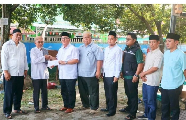 Gerakan Berkurban Serentak Se-Sumsel, Pj. Bupati Salurkan 10 Ekor Sapi