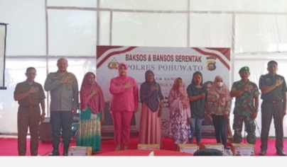 Jelang Hari Bhayangkara Ke -78, Polres Pohuwato Laksanakan Pembagian Baksos.