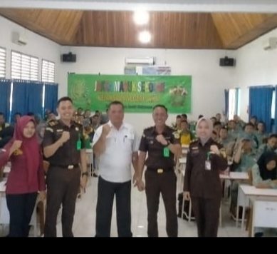 Kejaksaan Negeri Lahat Gelar Kegiatan Jaksa Masuk Sekolah di SMKN 1 Lahat