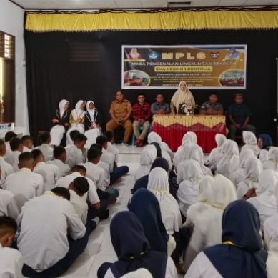 Kesbangpol Pohuwato ‘Go To School’ Kobarkan Rasa Nasionalisme 