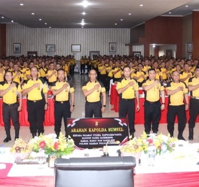 Beri Arahan Ke Personel, Kapolda : Pemimpin Adalah Teladan Bagi Anggotanya