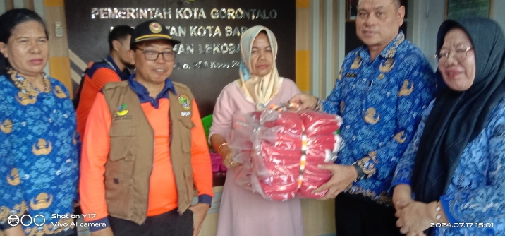 Pemkot Gorontalo Berikan Perhatian Penuh Warga Korban Banjir Lekobalo Kota Barat